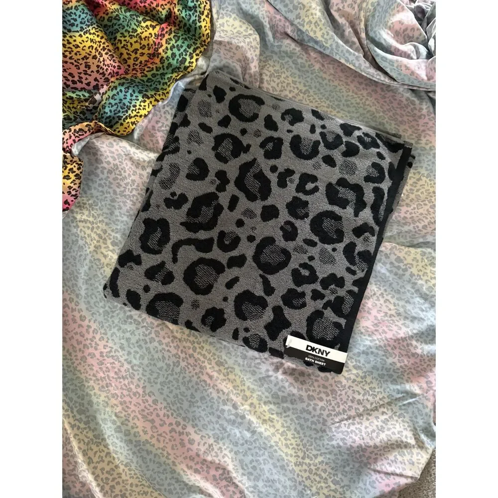 New DKNY Plus Gray Black Leopard Cheetah Beach pool Towel sheet LARGE 34